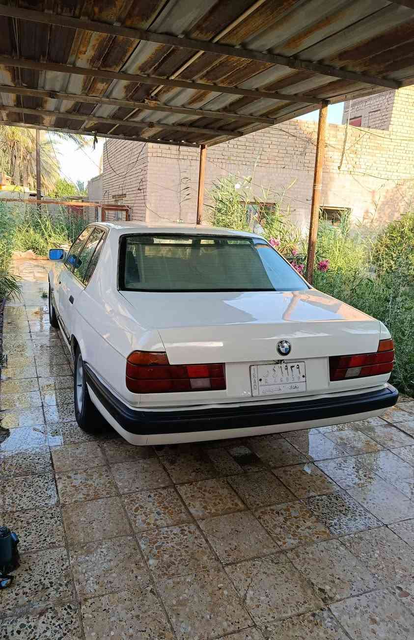 سلام عليكم  730 BMW مفتوح موديل 93 رقم بغداد بسمي مشروع وطني كير محرك كفاله تراي وين ما تريد بدون ضربه تخم تاير باتري جديد مكان واسط لسعر 38 ورقه وبيه مجال حك لجيه رقمي بي واتساب اتصل.***********.
