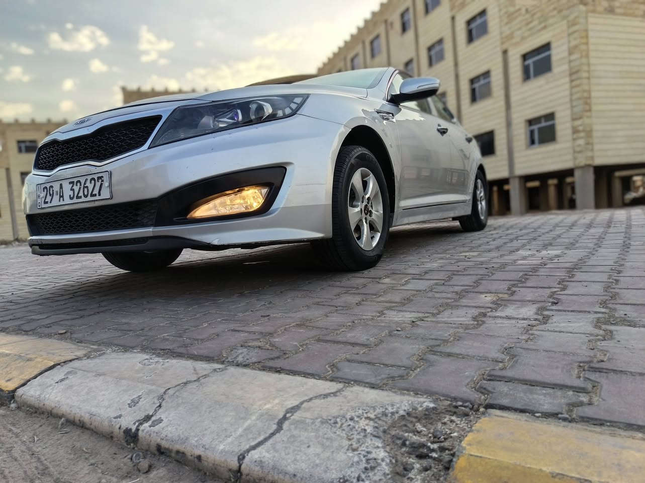 السلام عليكم لبيع اوبتما موديل 13 خليجي كوري مكينه 2000دوش  السياره مكفوله من  مكينه كير كشر صدر تبريد تاير من كل شي السونار مرفق لكم بالمنشور عليهه ادامه عامه رقم واسط الدولي تحويل مباشر السعر 120  بيهه مجال لشراي الشراي يتصل ويدلل مكان السياره واسط الكوت مركز المدينه ***********
