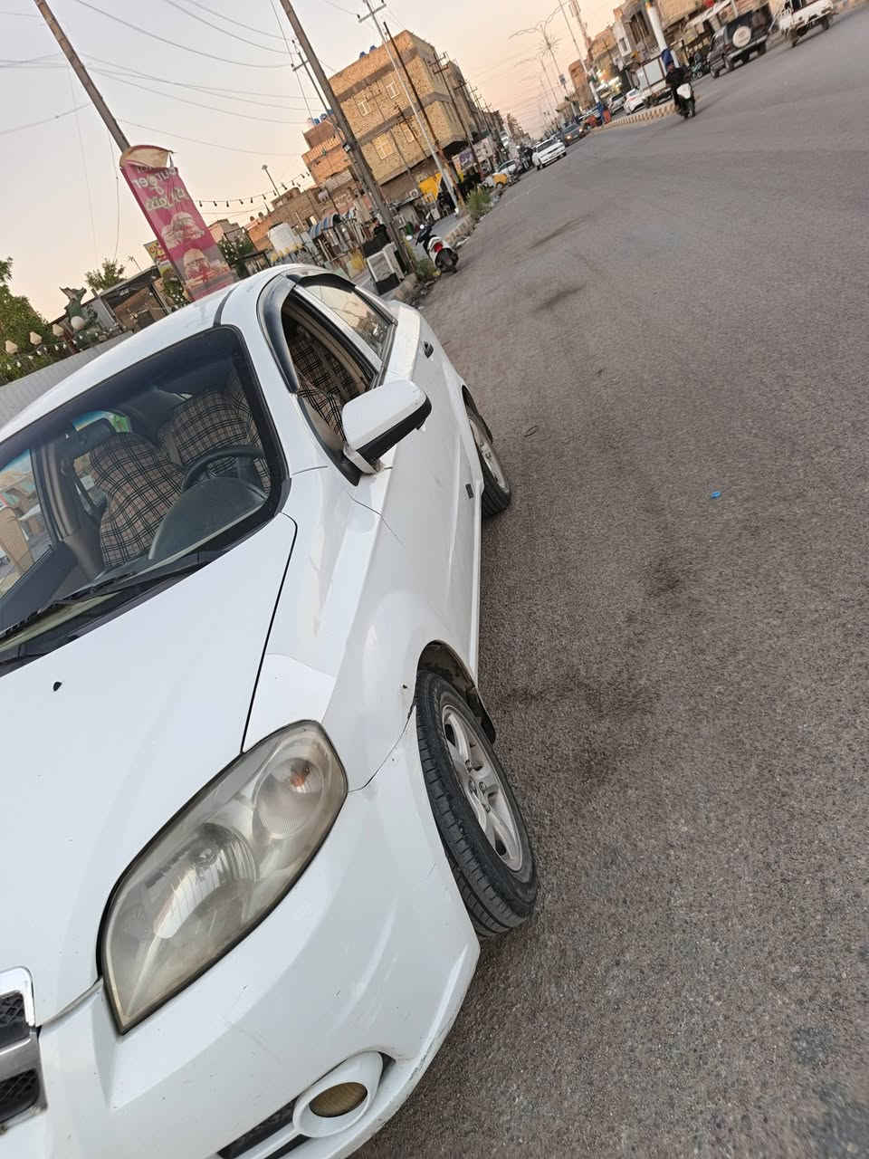 للبيع افيو 14خليجي رقم بصره بسمي سنويه 27بيه جاملغ امامي صبغ واكو قطع زغيره بارد جاهزه من كل نواحي ماكو نقص سعرها ء75وبيه مجال مكاني ذي قار الشطره ***********

