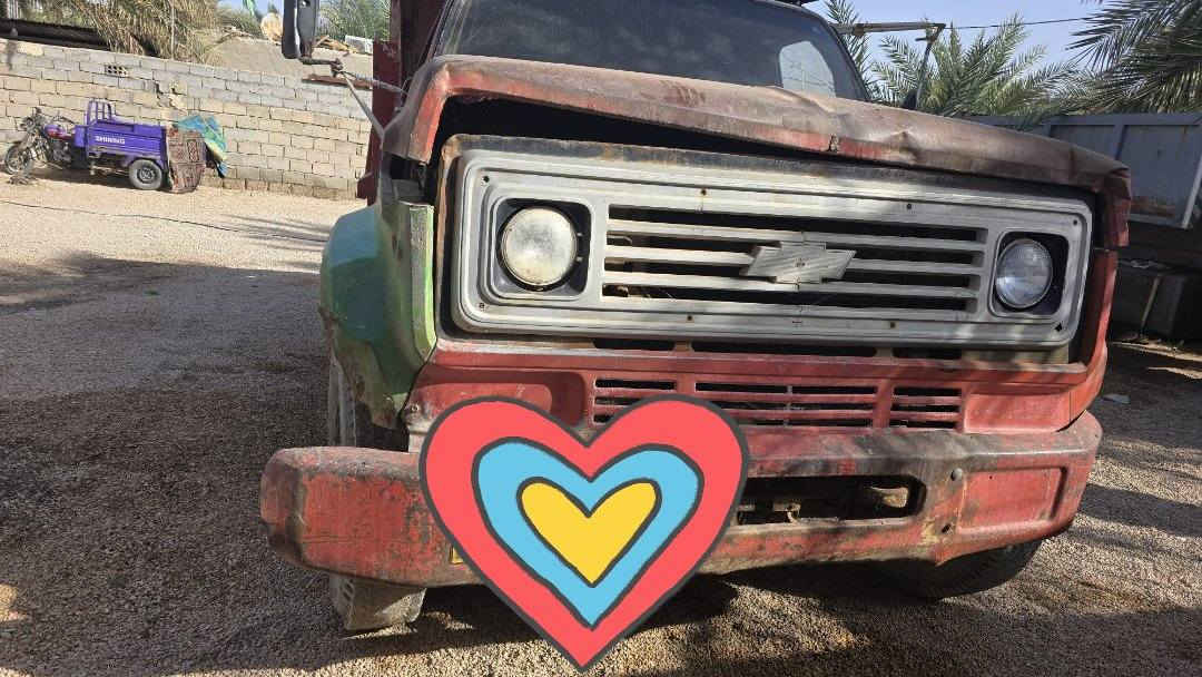 سيارات عدد 2  للبيع  فالفو رقم قادسية صدامي محرك بيه بخار كير واكسل مكفول
والثانية شوفرليت  رقم بصرة اللماني سنويه لل27  مكينه وكير مال كيه 2700  مكفولات  

سعر السيارة الوحده  3ونص مليون  وبيهن مجال بسيط 
مكان السيارات كربلاء 
للأستفسار الاتصال على الرقم ***********
