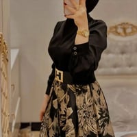 طقم تنورة وقميص • نسائي • مقاسات ٣٨-٤٨