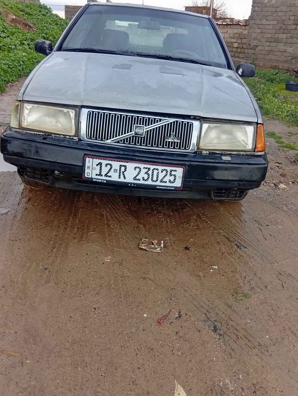 السلام عليكم فالفو92  للبيع بسمي سنويا 2031 كاربون بانزين بيها السعر 24 وبيها مجال العنوان موصل ناحية وانه تليفون *********** بي واتساب
