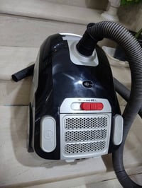 مكنسة كهربائية • واتساب