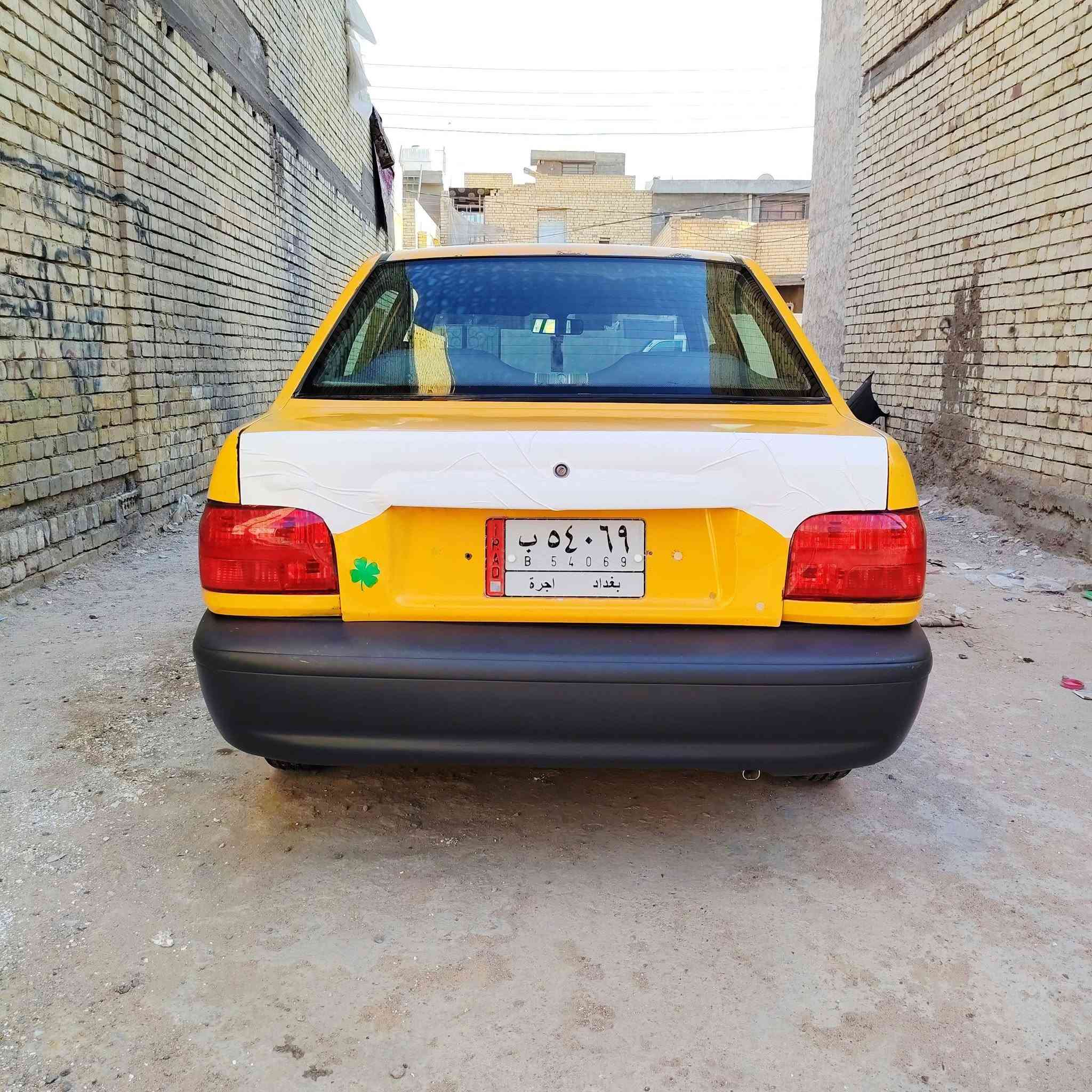 سلام عليكم شباب سايبه مديل 2014 سنويه لل 27
مكينه كير مكفولات كهربائيات كله شغاله كيجات اشاير 
سنتر لوك شغال تخم تاير جديد جامه جديده شاشه 
دوشمه جديده السياره مال جني نضيفه 
بيه جاملغ خلفي بارد وبيه ابراكيت امعمر 
عنواني بغداد الامين السعر28$

***********
