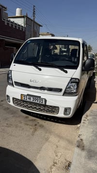 كيا حمل موديل 2024 مشاية ٢٠ الف فقط بعدها زيرو السبير ما نازل منها ماب...