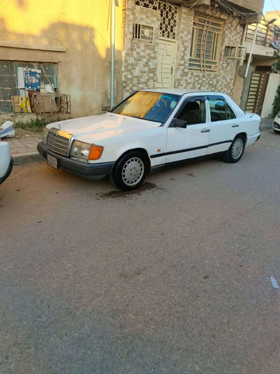 سلام عليكم مارسيدس مكينه محوره بطه رقم امبار راعيه موجود ابغداد السياره جاهزه دوشمه جديده نصبته حلوه تخم تاير جديد بيع او مراوس السعر ٣٥ او بيه مجال ماكن السياره كربلاء طويريج الرقم صاحب السياره ***********
