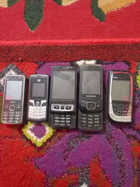 نوكيا • أصليات • ناقصه بطاريات وشواحن