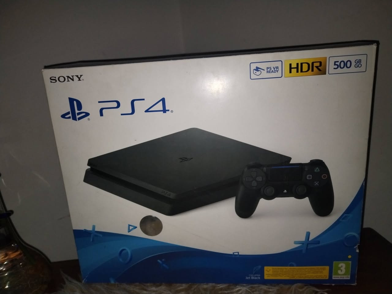 سلام عليكم بلي فور سلم اونلاين آخر اصدار مستعمل كلش قليل ونضافه مفول وبي فوك ١٥ لعبه كلهن قويات متنوعه وقرصين هورايزن وفيفا ٢٣ وبي برامج كامله واليده اصليه مالته وكارتونه موجوده السعر ٢٣٥ قفل بدون عمله موجود توصيل لكل محافضات للتواصل ***********
