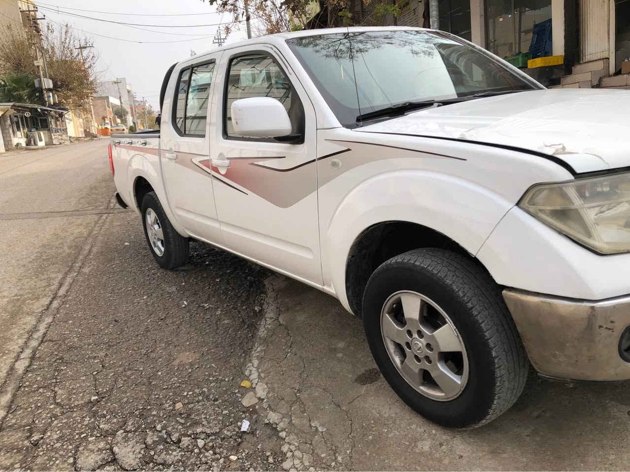 كيرو مةكينةي بةشةرت
كير اوتوماتيكة بلاد خويةتي
٥بارجةي بوياخة ٣ بيشةوة
لةكةل دوو دةركا لةسةرساغي بيدةعم
سةيارةكي مةربوت جاهيزة
٩٨ كةلا و معامةلةية  براينة
موشتةري ني سةري من خوش مةايشينة
*********** السليمانية, العراق
