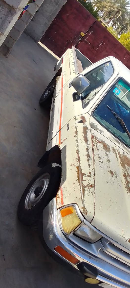 سلام عليكم سياره للبيع تويوتا موديل 89 السياره نضيفه خير من الله رقم السيارة بغداد مشروع وطني السنويه نافذه 2030 مكان السياره بغداد المحموديه السعر50 ورقه الاستفسار اتصل على الرقام التالية ***********///***********
