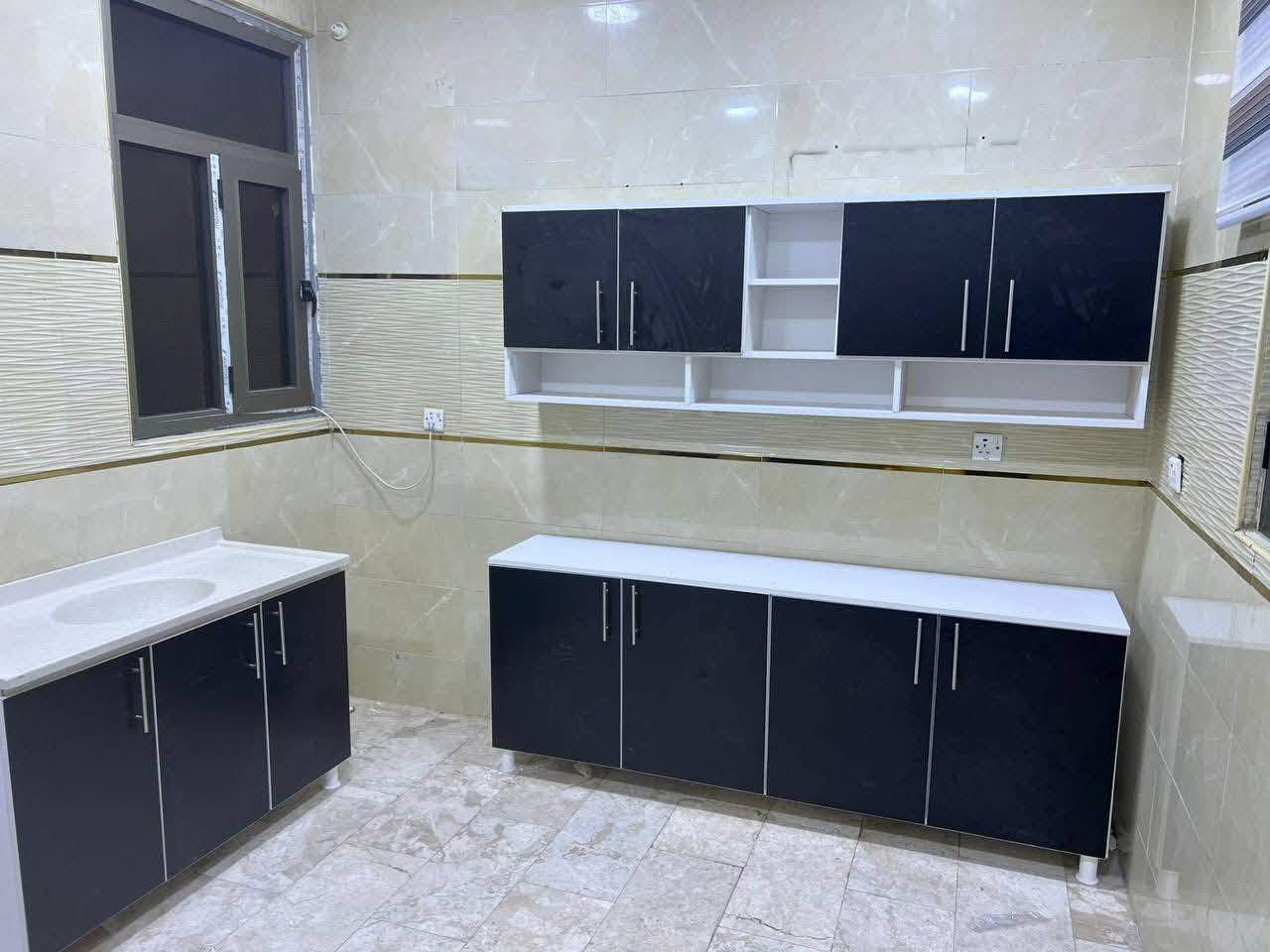 معرض الرونق للاثاث العراقي 
مترين ارضي وملحق ومتر وعشرين سنك مرمر 
النوع خشب تركي ثقيل mdf
السعر//265 الف 
توصيل مجاني بغداد


**إذا كنت صاحب هذا الإعلان وتريد حذفه لأي سبب، رجاءا أرسل رسالة إلى الدعم الفني**