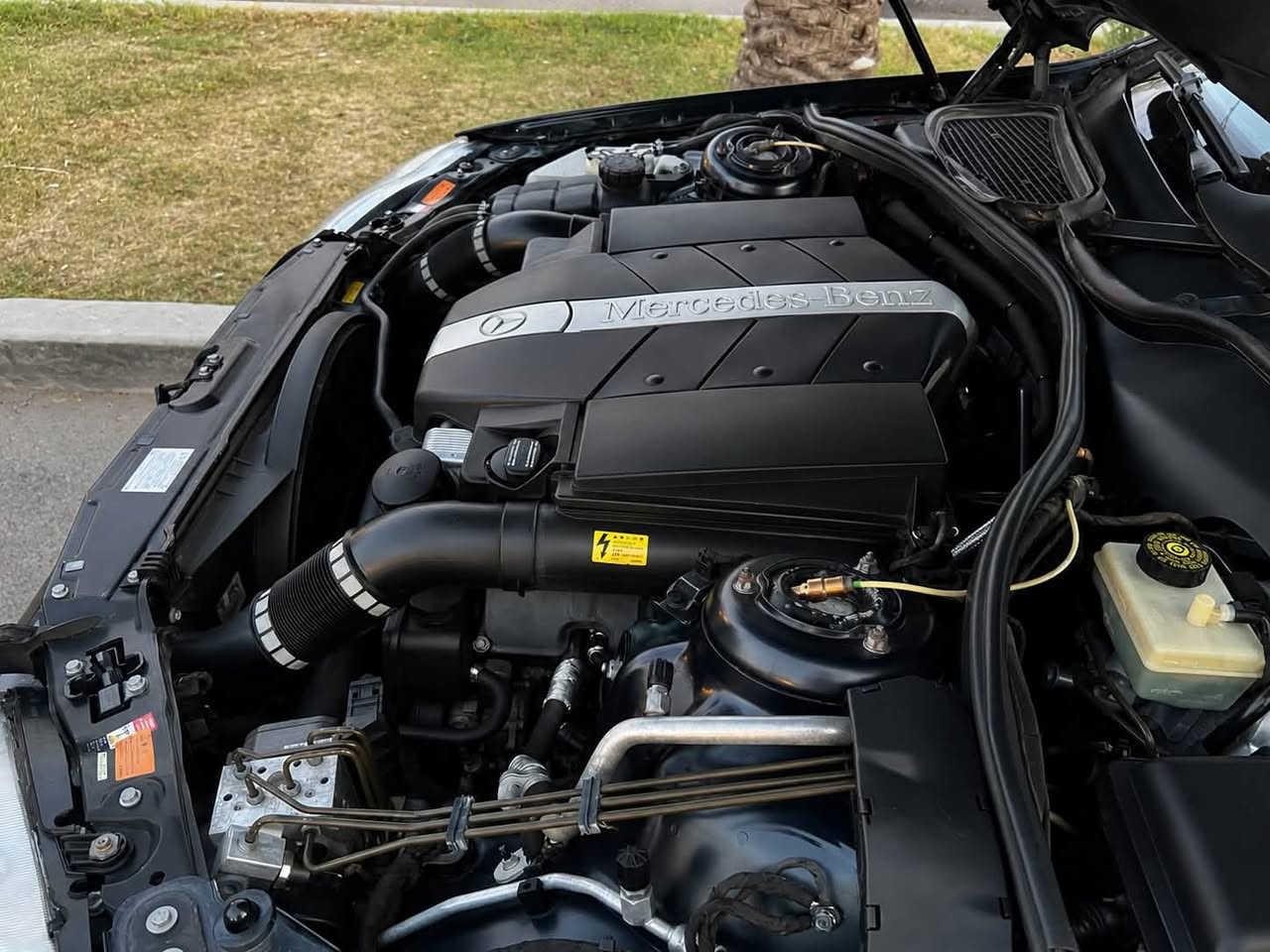 S350
ماشي 150الف
رقم بغداد 
بيها قطعه وحده صبغ فقط 
مكانها بغداد 
سياره ماشاءالله من تكول جديده جديده 
شرط برغي ممفتوح بالمكينه والكير وشرط زلغ بالكهربائيات ماكو اكفل كير ومكينه وكلشي بيها 
تعال وشوف بعينك وانت تقيم 
***********
بي وات ساب 
واكو ملاحظه من تتصل اكلك بيها
