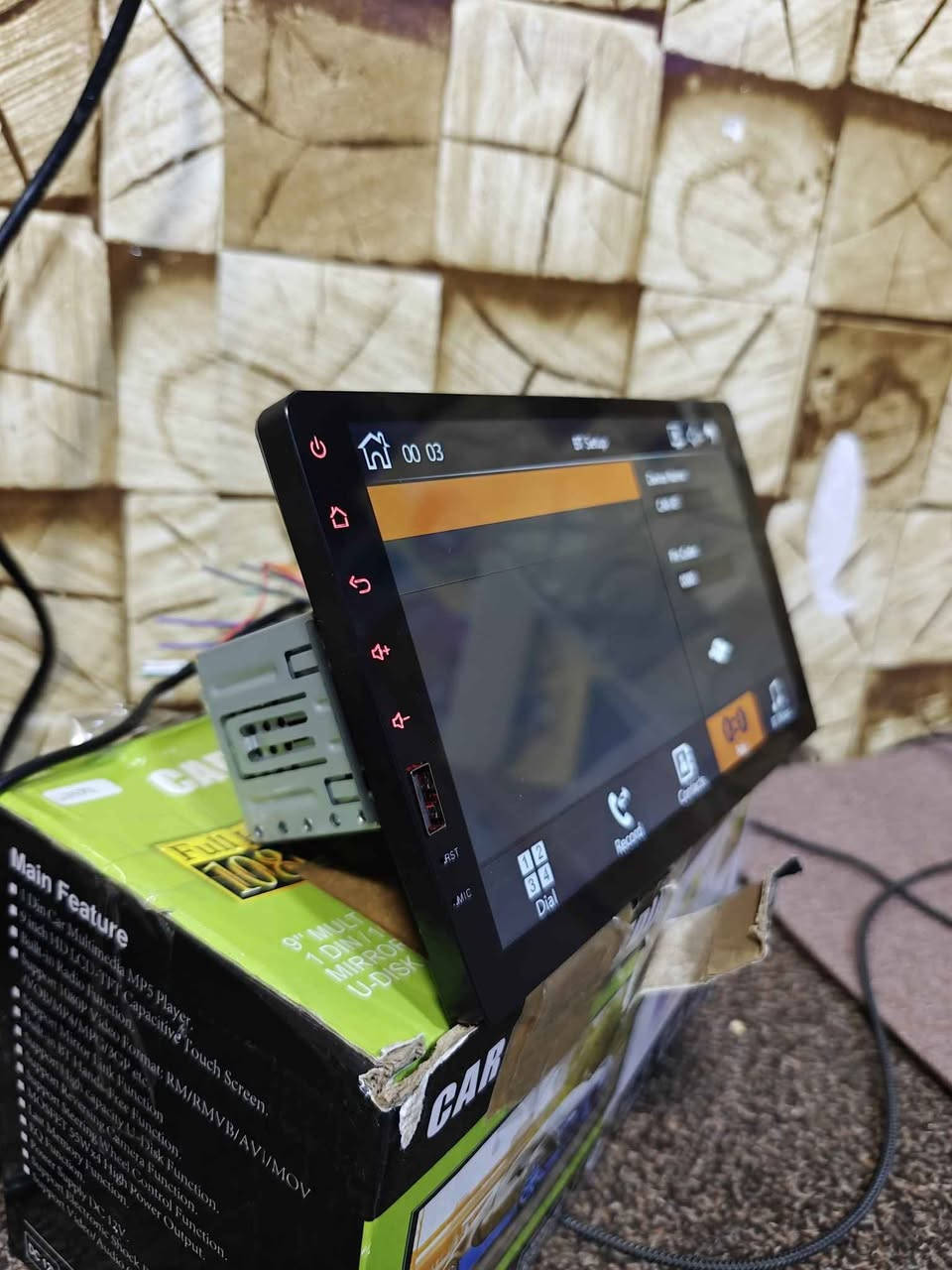 شاشەیەکی لۆکی جۆکەر ئەوروپی  زۆر تایبەت  لەمسێکی  زۆر خێرا و نەرم  کارپلەی و موبایلی ئەندرۆید و ئایفۆنی  پێوە ڕەپت ئەبێ  بۆ  جی پی ئێس و  زۆر شتی تر  بلوتوث و کامێرای  لێ ئەبەسترێ و شوێن  فلاش و شاشەی موبایلەکەت ئەدا بە شاشەی سەیارەکە  نرخی   50 هەزار 
*********** السليمانية, العراق
