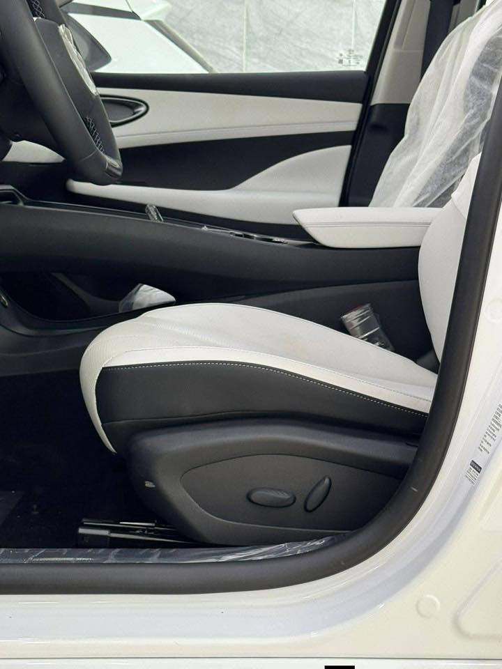 BYD سيل 05 
13  كامرا
فول مرقمه بغداد باسمي
ماشيه ٢٦٠٠
فتحه 
داش كام
كشن كهرباء
ركن ذاتي
سعر مناسب للتواصل 
***********

 العنوان كربلاء
