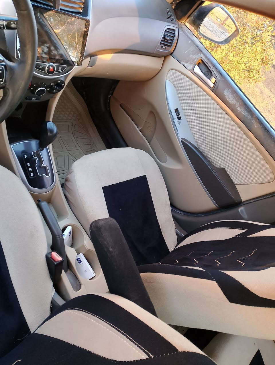 اكسنت 2012 كوري رقم دولي بغداد 
كير تماتيك AT محرك 16 كير ومحرك شرط
الضرر بوند مبدل سياره جاهزه  السعر 88 وبيها مجال المكان ناحية وانه
***********
***********
