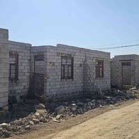 بيوت عدد ٢ هياكل مساحه الواحد ١٤٠ متر خريطه حلوه المكان خلف حي الجامعه...