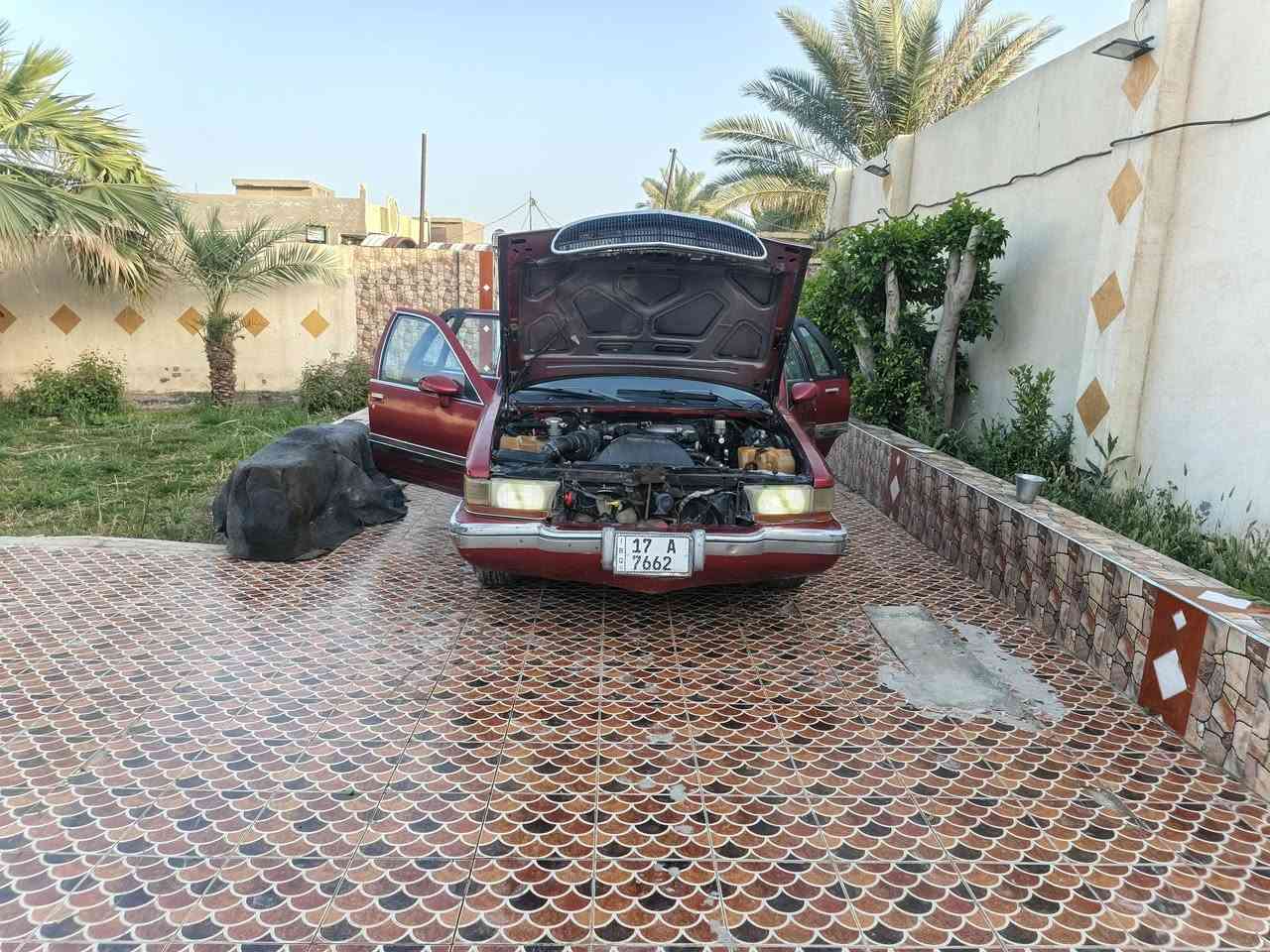 بيوك رود ماستر 1993 رقم انكليزي سنويه لحد 2031 باسمي  مكينه وكير ملكه كراون فيشه وبطل اسود كامله مكمله البيع لغرض السفر تحويل ثاني يوم السعر 45 وبيها مجال *********** @
