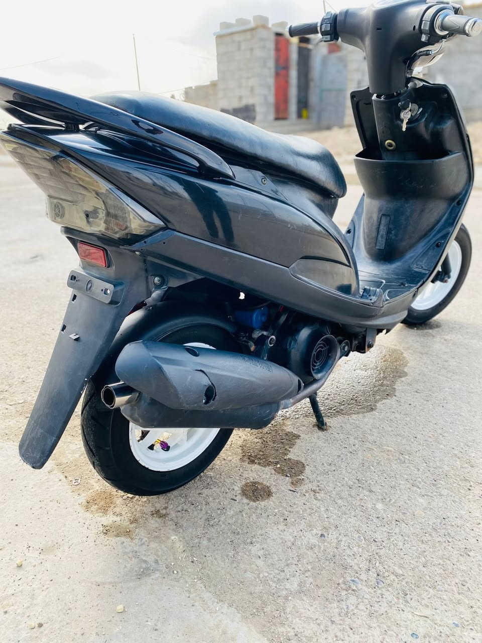 سلام عليكم اخوان دراجه ماكس عدله نضافته شوفت عينك بوشه 55شلعه تشك لگاع معدل حلو دراجه بلاديه  مكاني ميسان قرب تقاطع ابو رمانه سعر 625 وبيه مجال قليل رقم ***********
