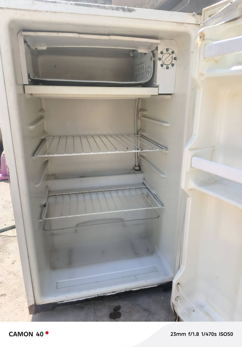 غراض بيت مستعمله وشغاله فول
مبرده كونفيرا وثلاجه حجم صغير وفقاسه بيض تشيل 60 بيضه حله مركز تواصل خاص أو اتصال واتس ***********
