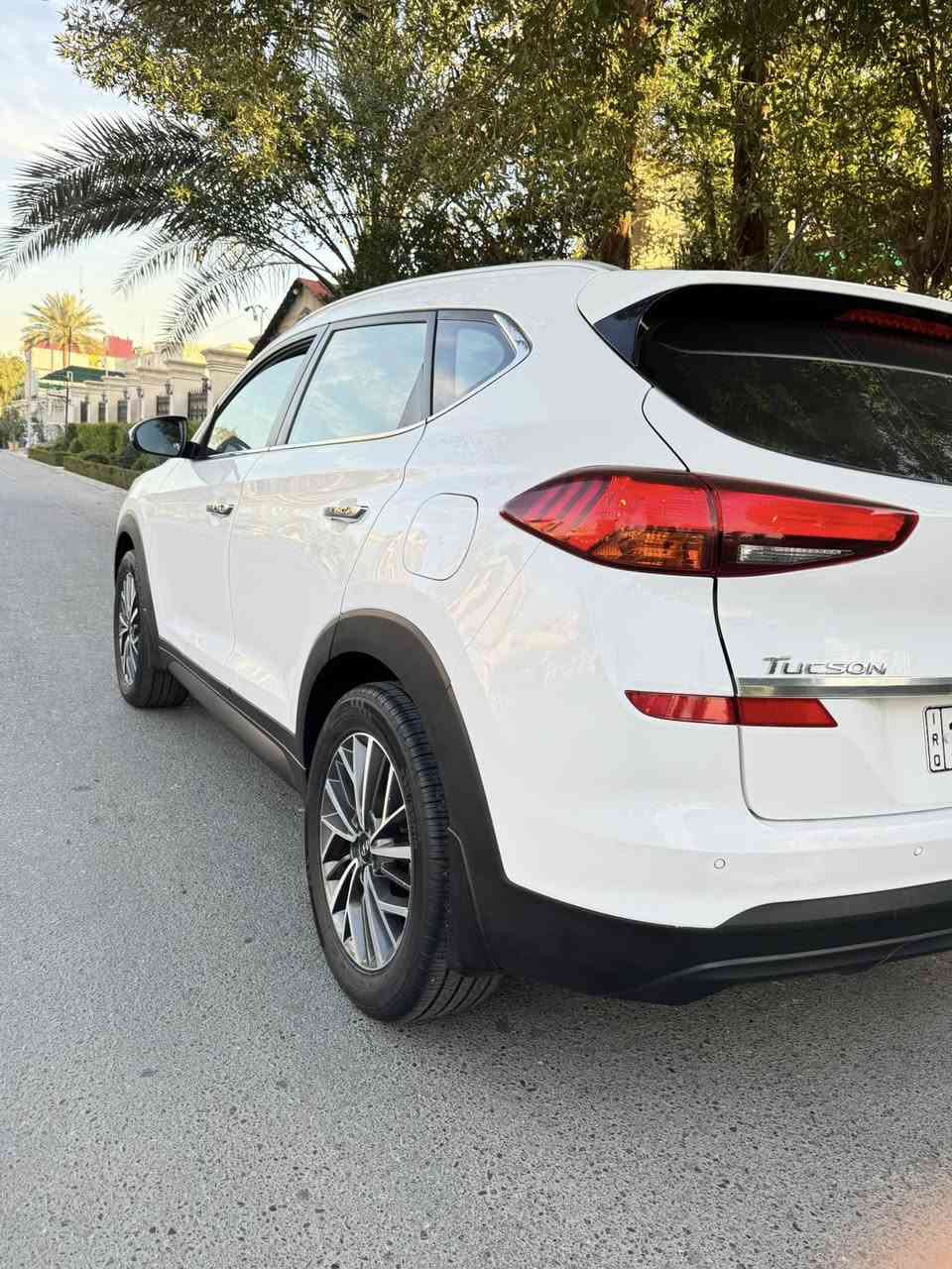 السلام عليكم لبيع توسان خليجي فول عدا البنراما كشنين كهرباء جلد بصمه خمس عدسات مكفوله بدون صبغ مديل 2020 بسمي العنوان بغداد زيونه السعر 185 الهاتف ***********
