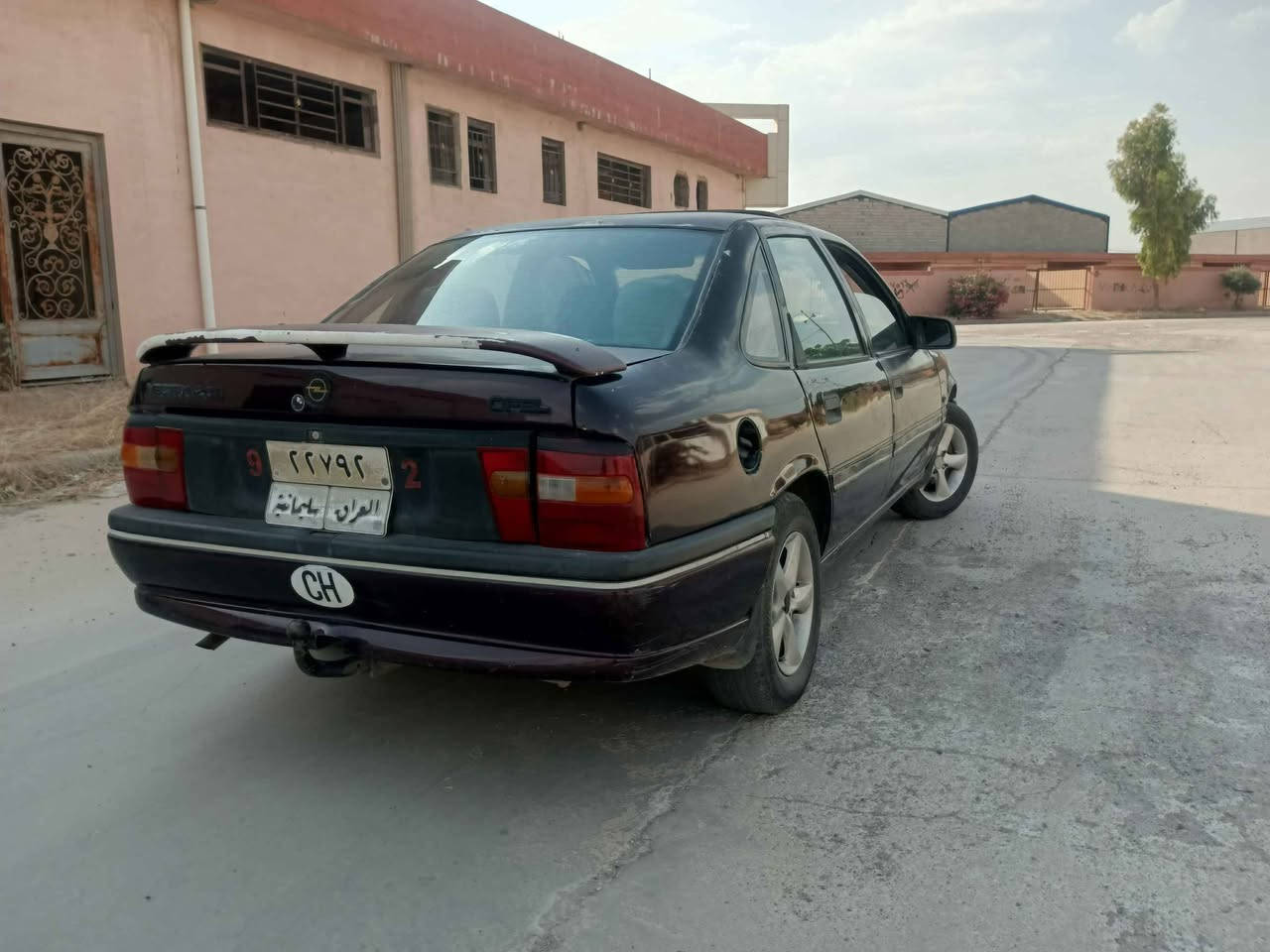 اوبل فيكترا  1992  سنوية 2020 ، محرك 2.0، سلايد و ABS, سيارة جاهزة كهربائيات شغالة بدون خياس،
رقم الموبايل : *********** كركوك, العراق
