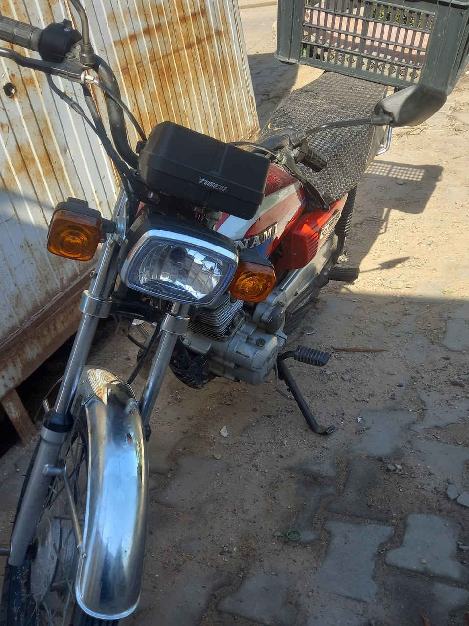 السلام عليكم دراجه 5كير جاهزه بدون أوراق مكينته بيه خيط بخار السعر 300 مكان طويريج ***********
