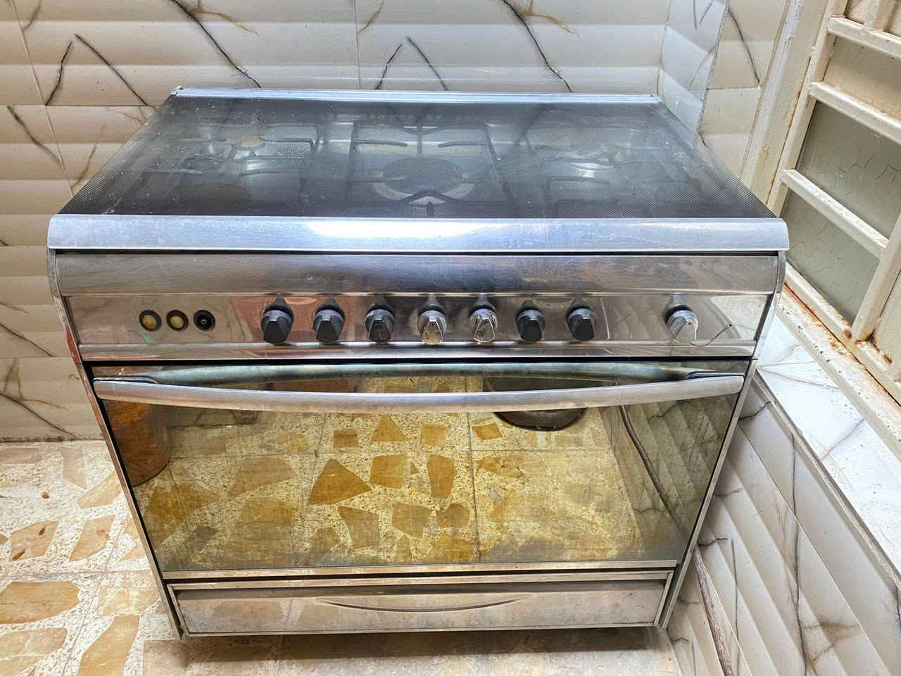 سلام عليكم مبرده للبيع سعر 150
وطباخ خمس مشاعل ستيل 250


**إذا كنت صاحب هذا الإعلان وتريد حذفه لأي سبب، رجاءا أرسل رسالة إلى الدعم الفني**