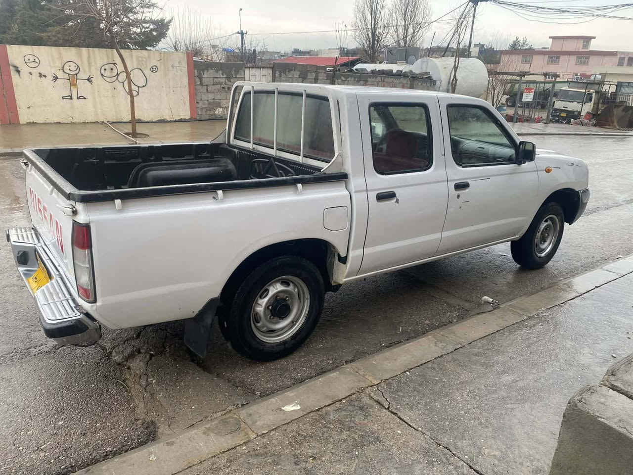 نیسان مۆدێل 2006ناوسور جام کارەبا  دەبڵ گێج بێ بۆیاخ دووپەڵە ساردی هەیە زۆرجوانە115گەڵاو معامەلە ***********
