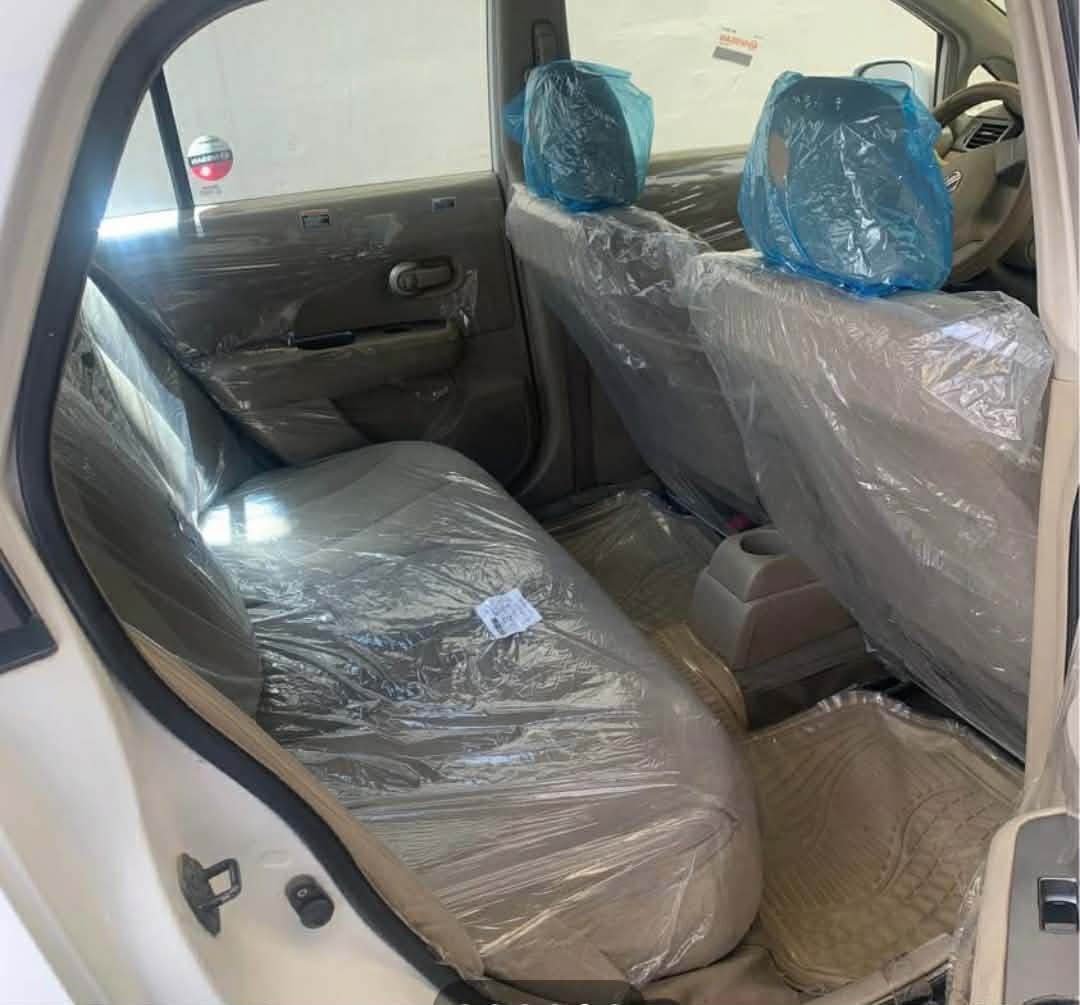 تیدا مۆدیل 2011 مەکینە گەرە ABS سپی بەفری دەرگای پشتەوە یەک بست سبوخی هەیە  نمونە لە جوانی  هەموو شتی بە شەرت و نویە  نرخی ١١٠      گەر موشتەری نی بیزارمان مەکە 
*********** أربيل, العراق
