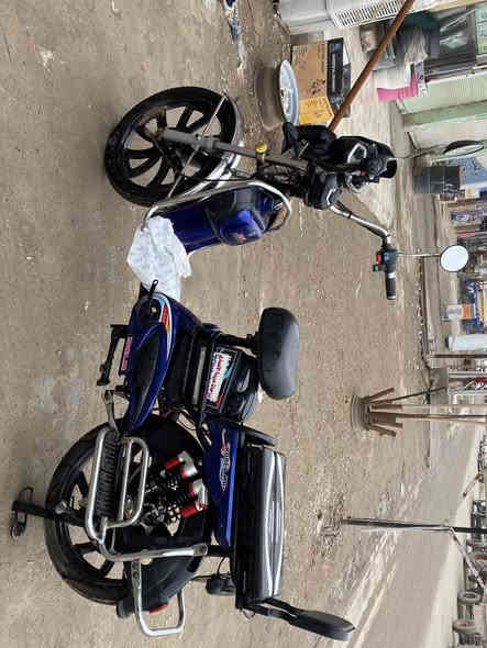 دراجة شحن هارلي نظيفة ناقصها بس بطاريات سعر 180 موقعنا المفرك شارع العام قرب جامع الزيتوني وقرب جسر المشاة للأتصال ***********
