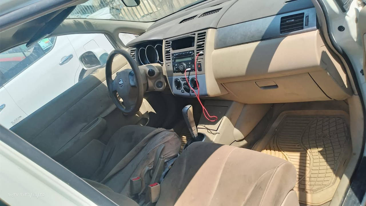 سەرەتا بەناوی خوا 
نیسان تیدا تۆماتیک  مۆدیل ٢٠٠٧ گیرو مەکینەو تەبرید و تەقەو رەقە و وەرگەڕان و براوە و جەمپی قورس بەشەرت سەیارەکە ٥ پینج پارچەو نیوی بئ ژۆری لەسەر ساغە بۆیاغە  پێشی کەپسە  پشتی جەمپیکی خەفیفی هەیە  نرخی داوای ٦٦محامەلەی لیدەکەین  سەیارەکە هی من نیە 
بۆ زانیاری ئەوە رەقەمی خاوەنی 
*********** أربيل, العراق
