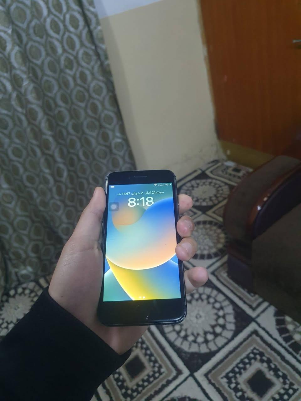 ايفون 8 عادي بدون عيب بس فقط شوية ضهره مفطور 55 الف كل شيء به شغال *********** 60 فريم ببجي
