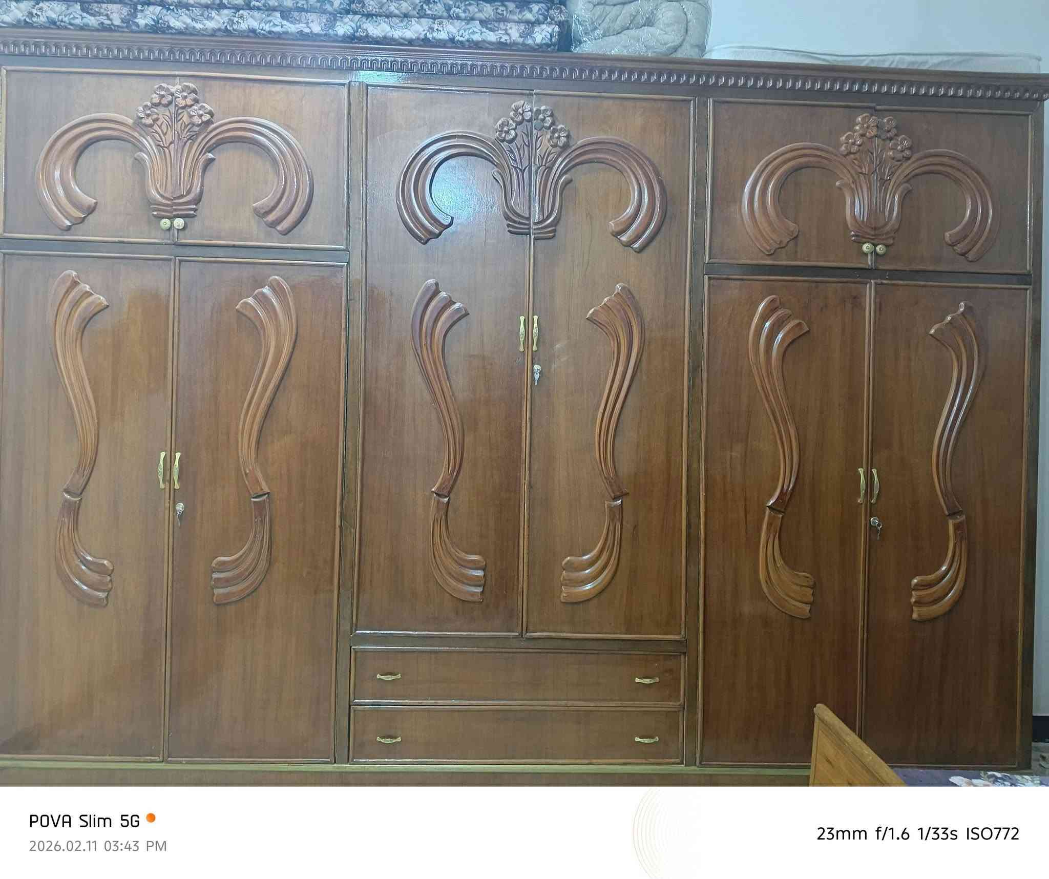 غرفه نوم كامله جديده ونظيفه موجوده بالنجف استفسار اكثر مراسله واتساب ***********
