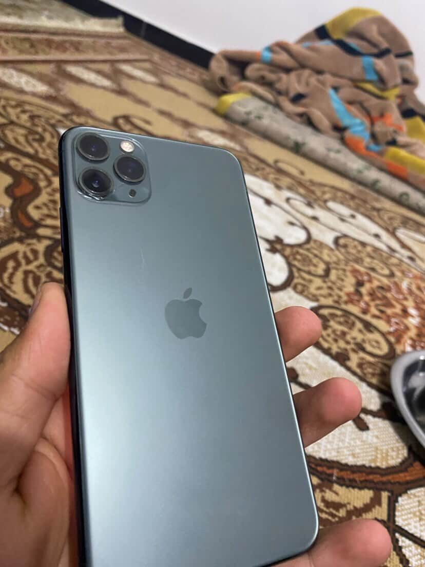 جهاز آيفون  ١١برو ماكس جهاز مرفوعه بطاريه مالته ٩٠جهاز نضيف حيل بس كدامكم فطر بل طار كامره بكان ديالى. بعقوبه مفرك. جهاز معروض ٤٥٠بي مجال بسيط رقم هاتف. ***********
