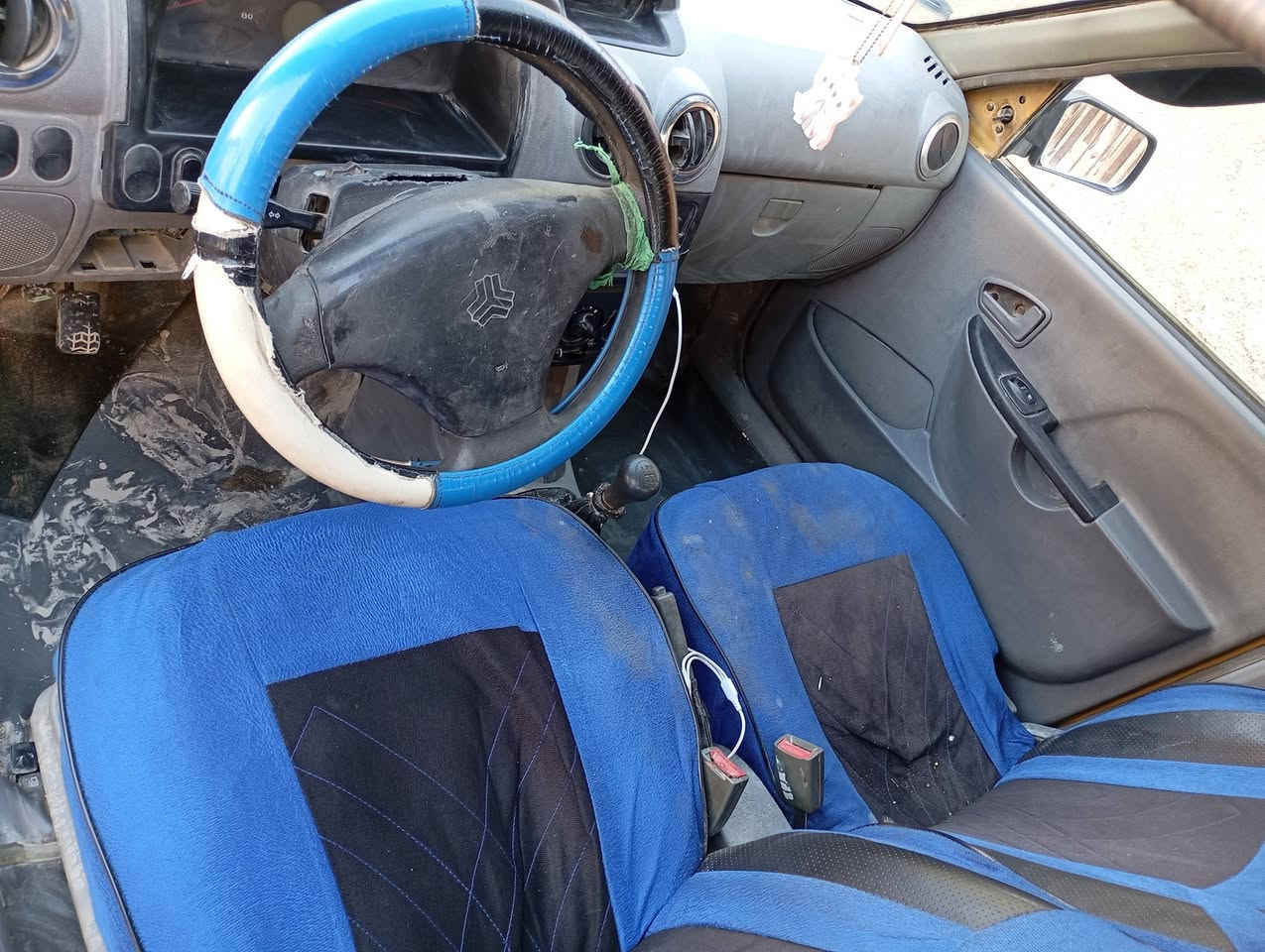 سايبا للبيع موديل 2015 السياره مكفوله وخير من الله  تبريد شغال حداديه مكينه كيرر مكفولات كشرها حلو ونظيف سنوية لل 2030 تحويل ثاني يوم 
 سعر السياره (22) مكان السياره الحله البكرلي   
للاستفسار ***********

