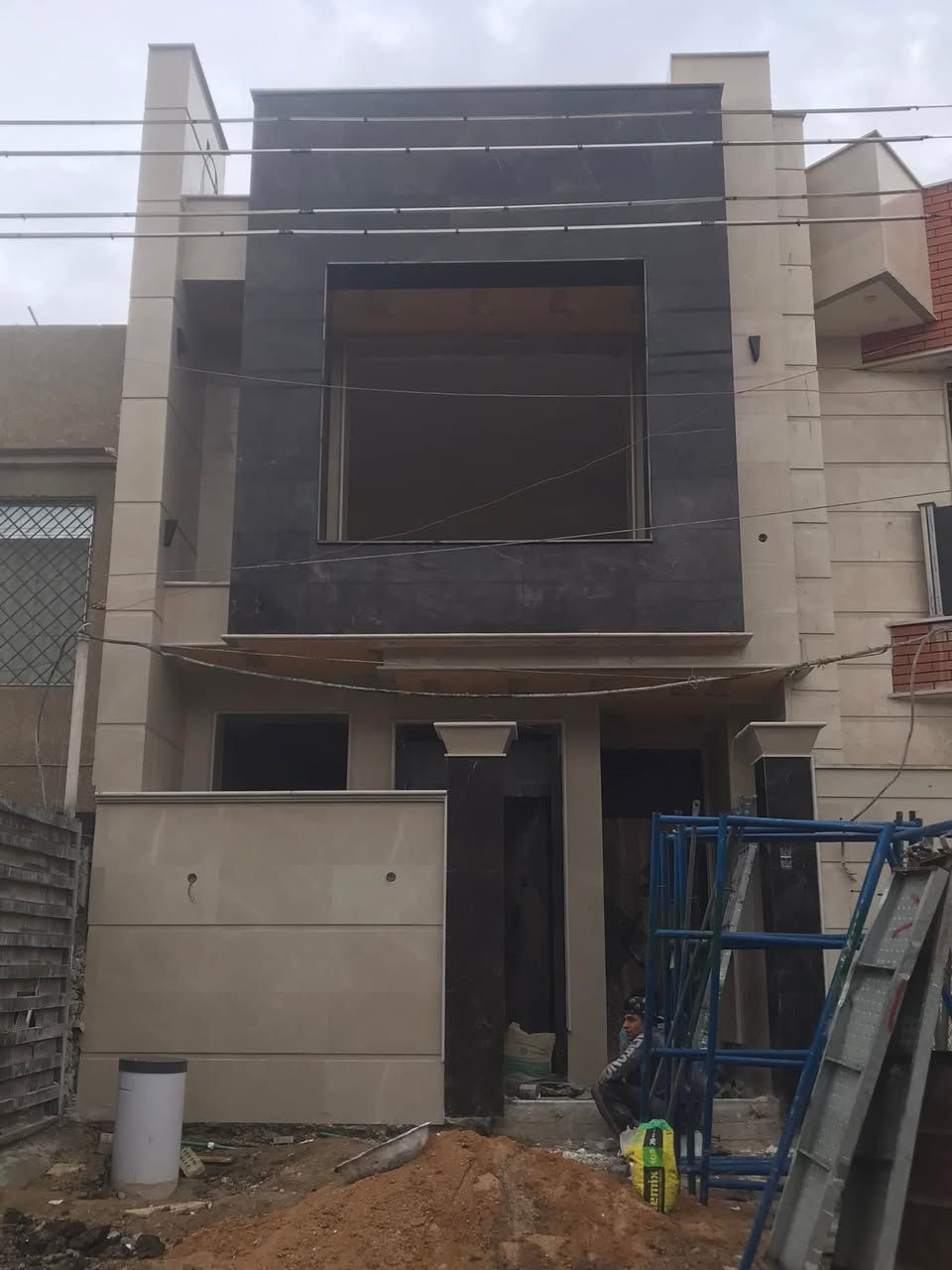 تم انجاز واجه خمسه في السيديه مرمر  هرسين + برونزي دراكونن ايراني ان شالله ينال اعجابكم ***********
