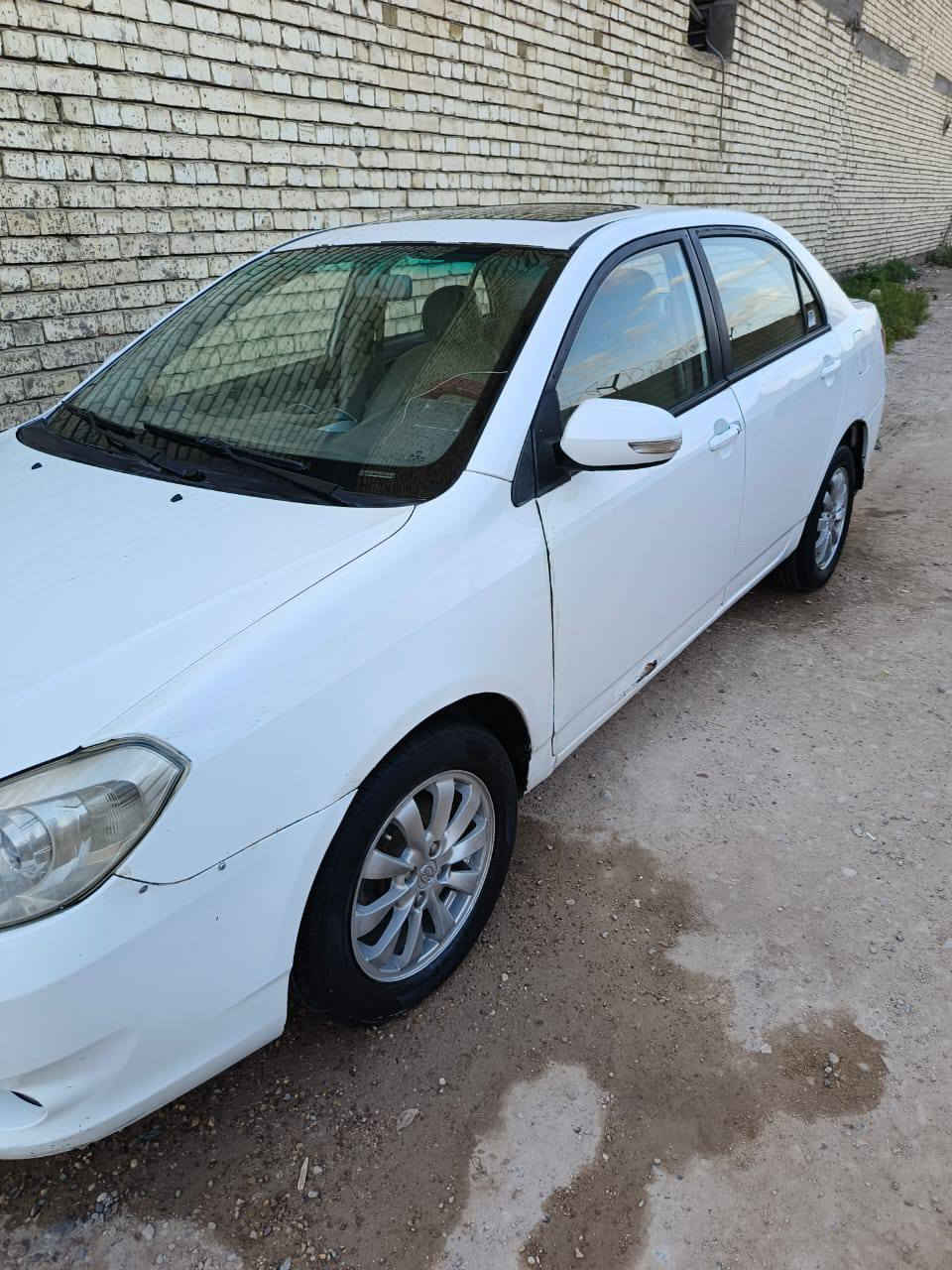 السلام عليكم 
BYD G3 2014 
سيارة مزاد اني اخذتها قبل شهرين وصارف عليها هواي للامانة محرك وكير مكفولات خير من الله كهربائيات كلها شغالة بدون صبغ وبدون رقم رقمها يكلف ٢٢٥ بزايد بيها شوي خياس باب سايق وباب صدر ويتصلحن مامبدل بيها ايشي لابنيد ولا باب ولاكص بيها سيارة نظيفة حيل مسوي الها ادامة ومكملها ع ايدي بس ابيع بسبب الضروف معاملتها بل حسينية ومتعبك كمرك مدفوع بس تشدلها رقم رقمها ع دولة ٢٢٥ رسوم فقط سيارة كاملة مابيها نقص بس بيها رصعة شوي بل بنيد رجع عليها ابو سيارة وبسيطة تتصلح وتبريدها شغال بس منقص غاز مكانها بغداد الامين 2 رجاءا لحد يكسر بيها ولحد ينطي سعر من كيفة لان سيارة تعبان بيها وهواي صارف عليها الله شاهد الي تفيده يتصل عليه وواتساب موجود سعرها ٥٠ وبيها مجال بسيط
***********
