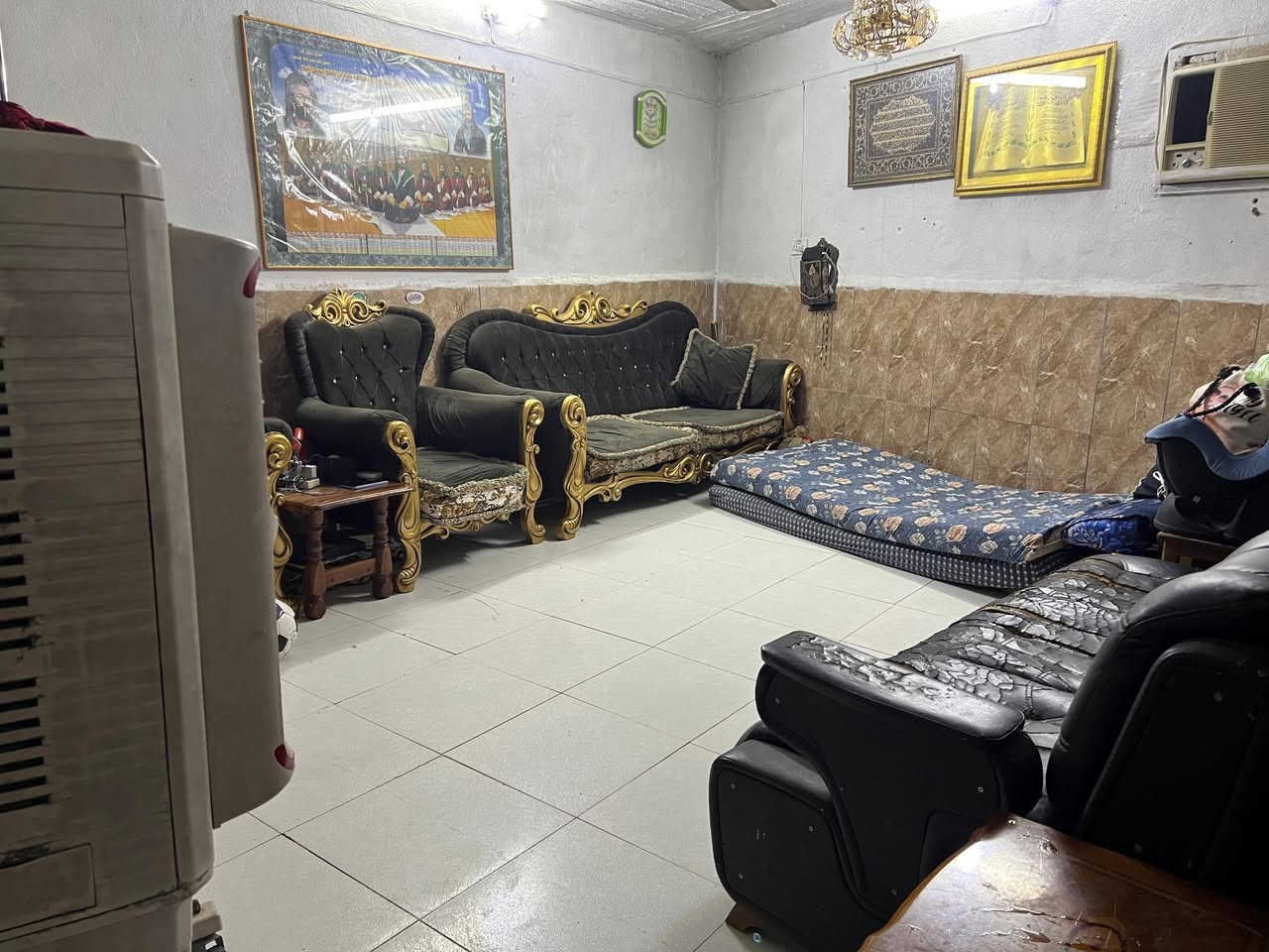 بيت 🏠 [زراعي 50م ](سند25) السعر (38)
يتكون البيت من (ثلاثة طوابق)  كافه الخدمات. 
موقع البيت/ ابودشير زراعي السيد  قرب مدرسة 🏫 حفصه والمدارس الصينيه الجديده وقرب مركز التحدي 
للاستفسار   رقم 📱 هاتف 📞  ***********

