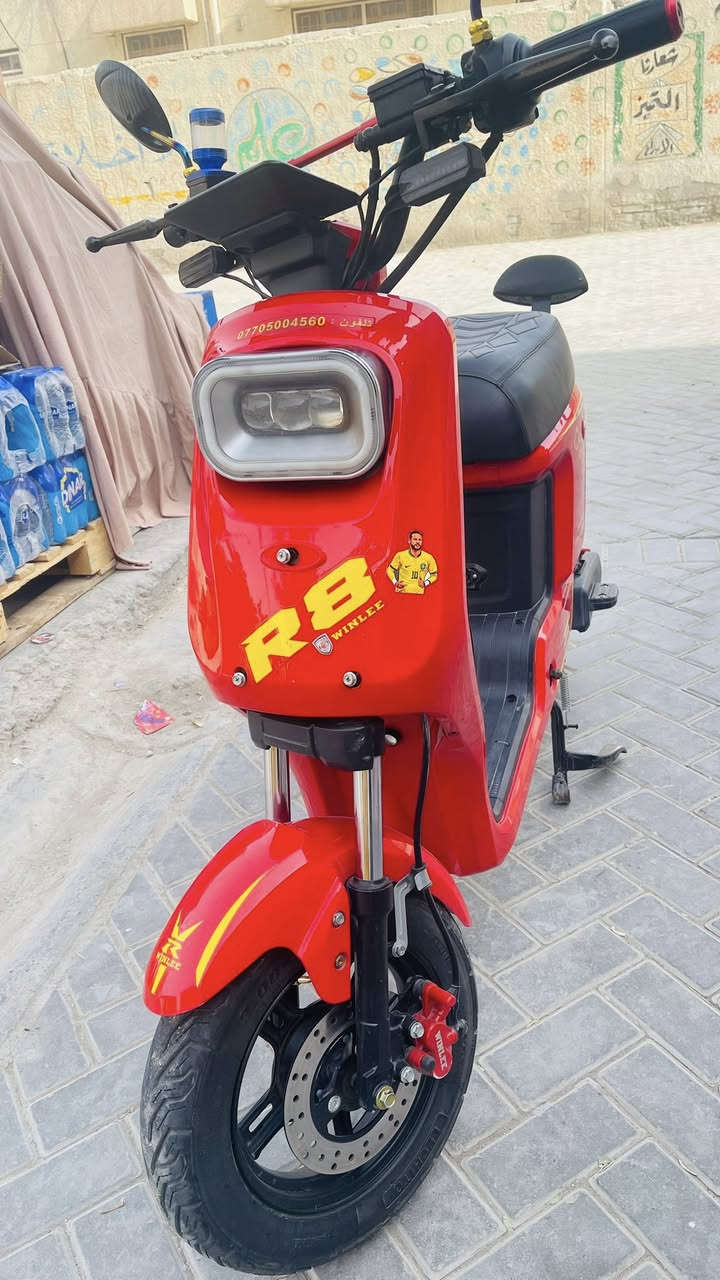 دراجه R8 نضيفه حيل وغراضه كله موجوده350 وبيه مجال  ***********
