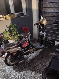 دراجه شحن للبيع 100الف وبيه مجال كلشي ما بيه بس التايرات مبنجره 078036...