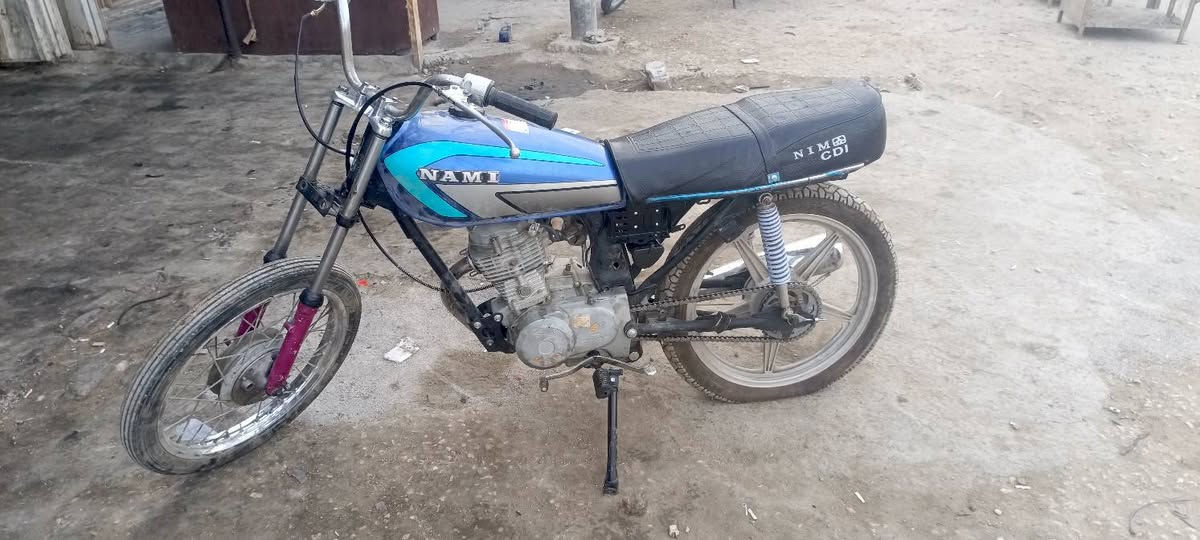 كلك كلك كلك وراق ضايعه 
لبيع سعر 250وبيه مجال تشتغل بس تاير بنجر 

مكاني كربلاء منطقة الامام عون رقمي  ***********
