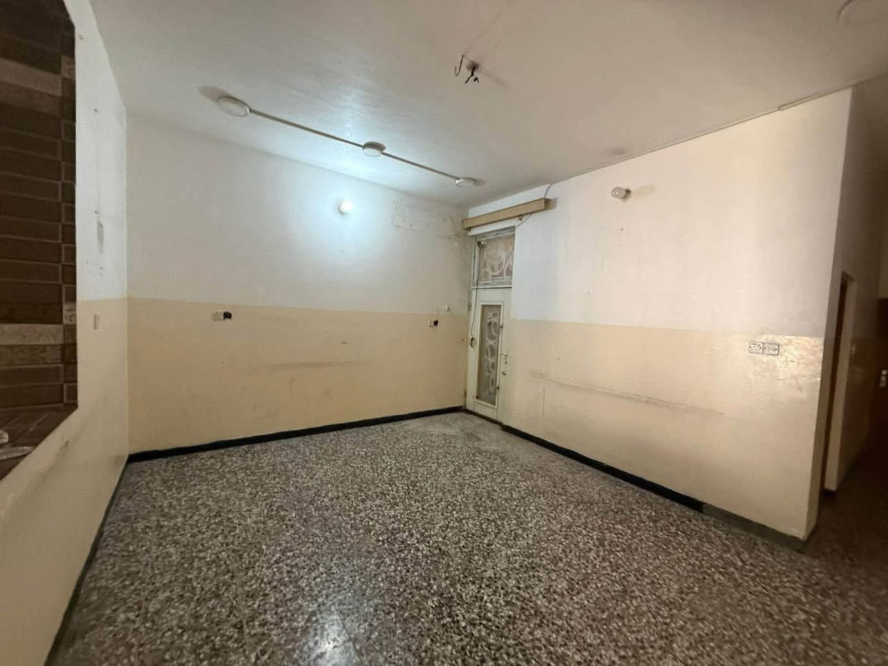 #لــــــــلايجار     -/شقة بناء جديد طابقين 2نوم  ومجموعة كلدور و مطبخ ومناور عدد /1 وبلكونة ومجهزة تانكي _ماطور ماء_سخان 

📍موقع- حي المخابرات خدمات كاملةقريبة من شارع/60

📍مساحة -100م  
📍الواجهة-؟

📍_____#لــــــــــــلاستفسار-***********

#عقارات_الامير_في_بابل_شارع/_60مدخل حي الحسين مقابل مدينة حمورابي السياحية 

✅👈👈🇮🇶♻️
نستقبل عروضكم التجارية والسكنية كافة :
نستقبل عروضكم التجارية والسكنية كافة :@
