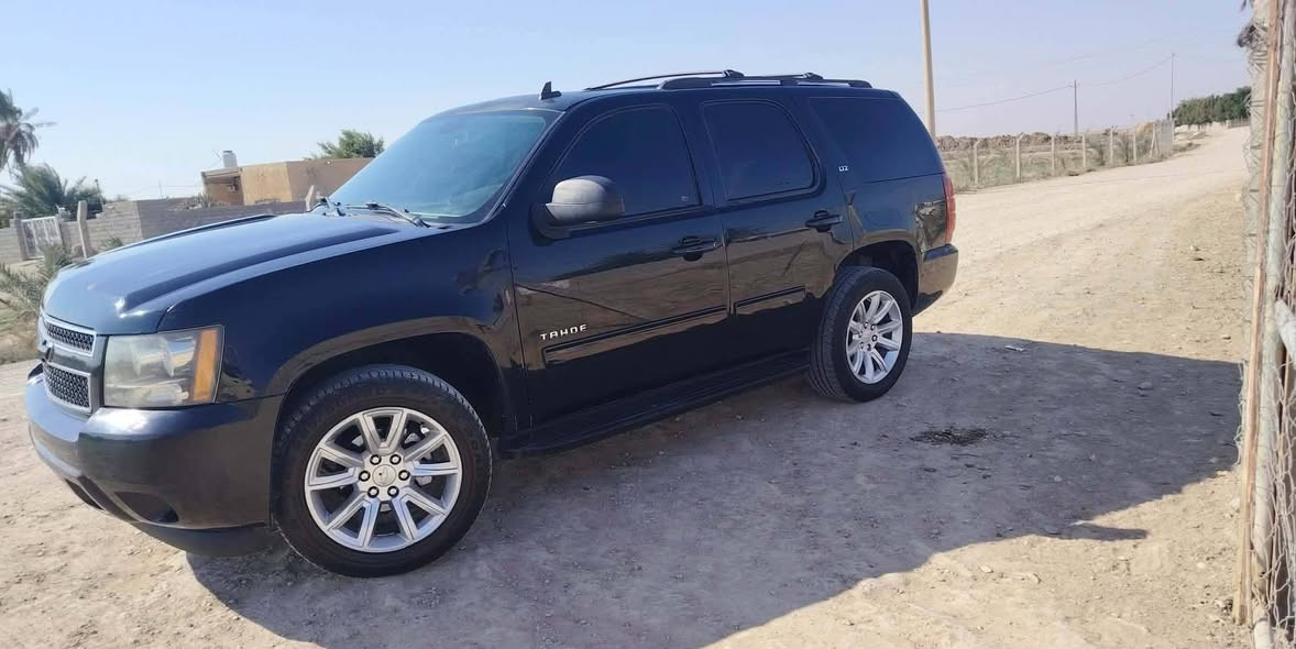 الموديل: 2007
كفاله من كص وفتح وعشائر وانتربول 
والضربه
المواصفات: خليجي
اللون: أسود
الحالة: فول كامل (واحد ع واحد)
✨ المواصفات والفئات:
محرك قوي 8 سلندر
كير ومحرك شرط كفاله
دبل (دفع رباعي)
فتحة سقف
لايت زينون
جنطه شفط
كراسي جلد مع تدفئة وتبريد
كراسي كهرباء
تحكم بالمقود
نظام صوتي
مثبت سرعة
حساسات
تبريد ثلج ❄️
كهربائيات جاهزه
مرايا كهرباء
أقفال سنتر + ريموت
تشغيل عن بعد
🚗 السيارة نظيفة وجاهزة للاستخدام
ما تحتاج شي، تمشي وتشتغل تمام.
💰 السعر: ٩٢ وبيها مجال
مكان سياره واسط الكوت
📞 للتواصل: (خاص او وات ساب ***********
