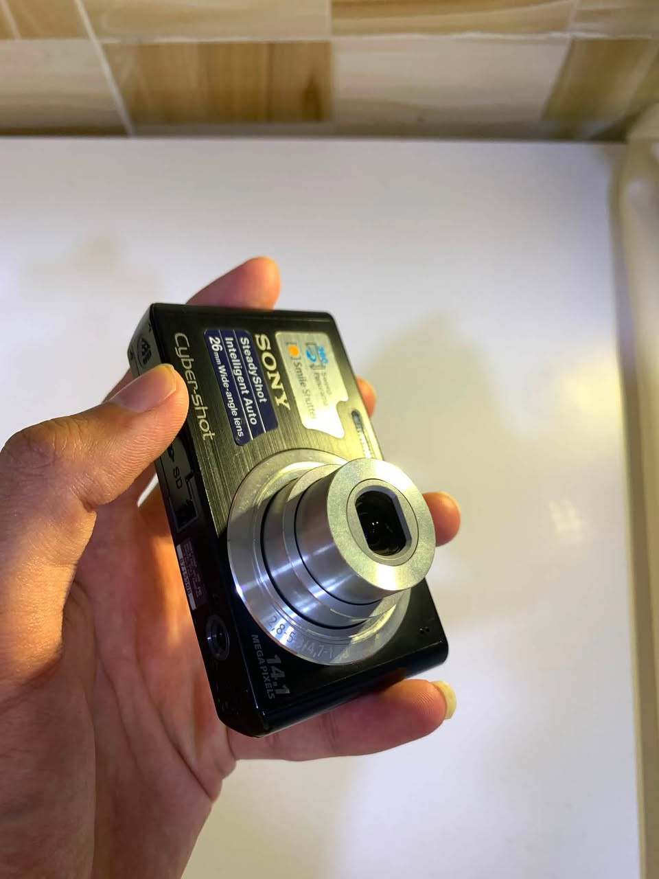 Sony Cyber-shoot DSC-W610(Balck)
With original battery & New digital charger & Case 
Everything works perfectly ✅. 
Excellent condition 9.9 ✅


**إذا كنت صاحب هذا الإعلان وتريد حذفه لأي سبب، رجاءا أرسل رسالة إلى الدعم الفني**