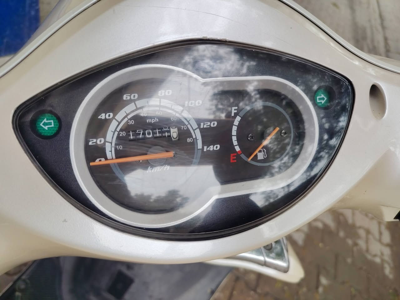 سلام عليكم دراجه كلاسك 140 مكفولة السعر  850   بغداد ***********
