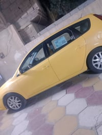 النترا اورنج موديل 2009 محرك 2000 سياره بيها طبق شنطه بدون دواخل سياره...