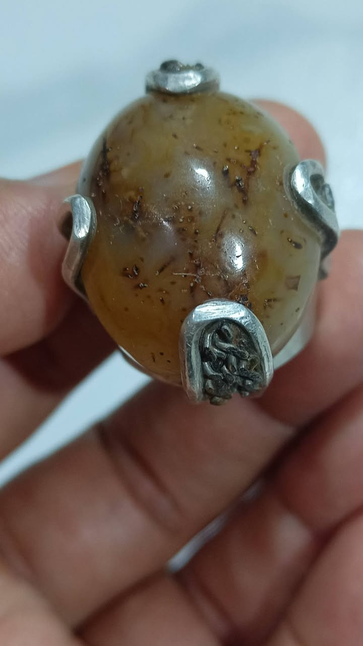 خاتم انتيك من العقيق المصور صياغة فضة سعر ١٧٥ الف


**إذا كنت صاحب هذا الإعلان وتريد حذفه لأي سبب، رجاءا أرسل رسالة إلى الدعم الفني**