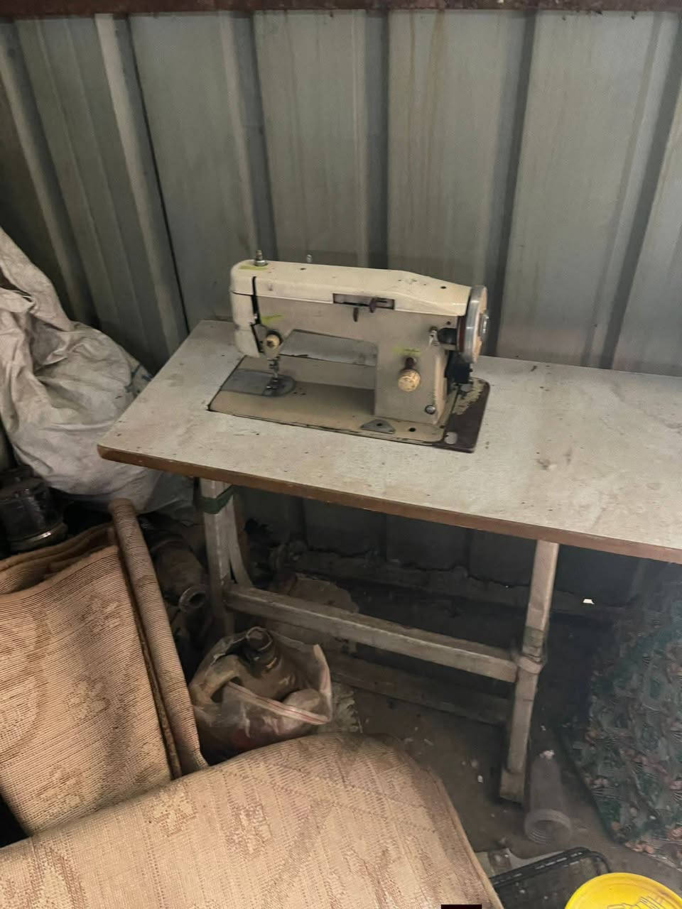 مكينه خياطه نضيفه مال بيت تاخذها عل فحص للبيع بس شراي يجي خاص


**إذا كنت صاحب هذا الإعلان وتريد حذفه لأي سبب، رجاءا أرسل رسالة إلى الدعم الفني**