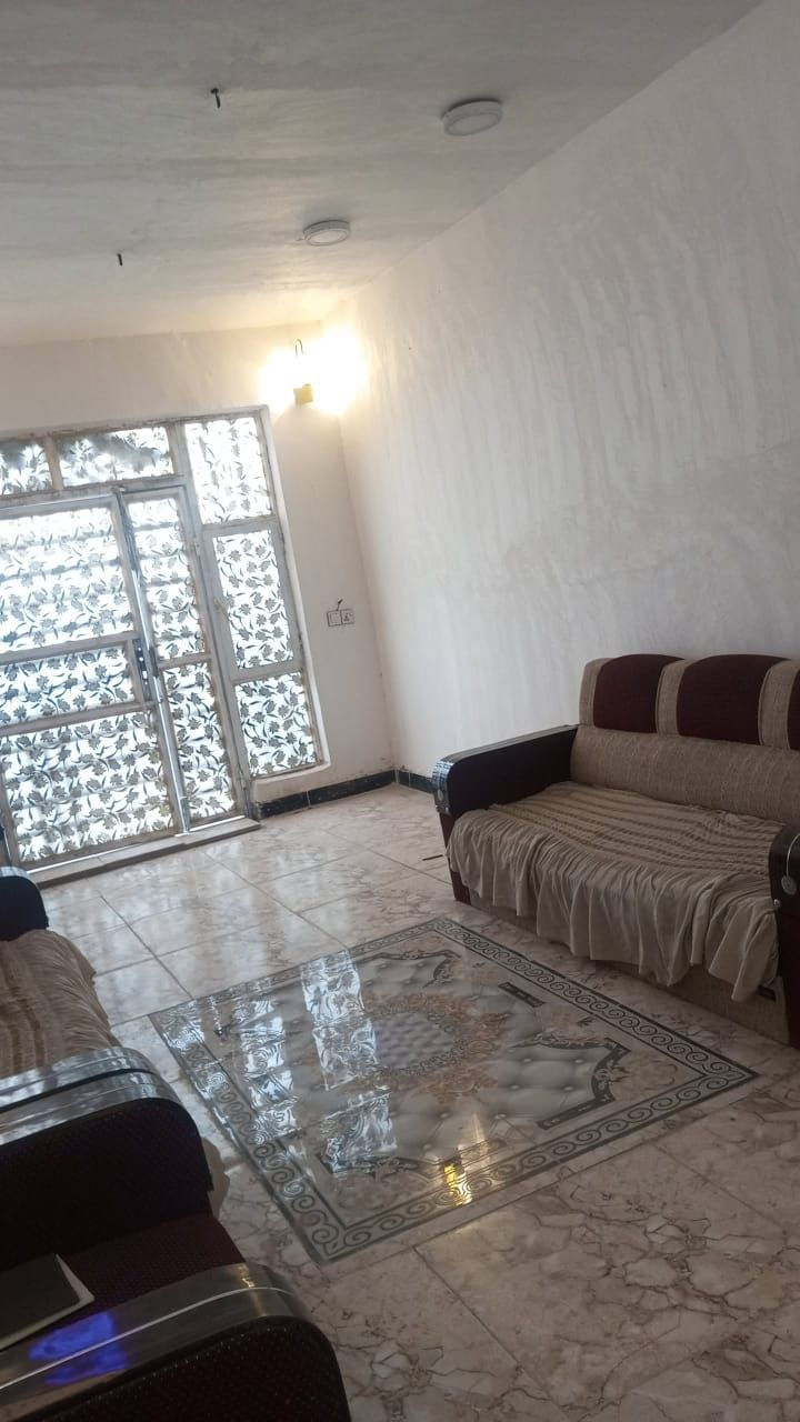 بيت للايجار وره التسفيرات خلف المستشفى البيطري بظهره 
يتكون من استقبال ومطبخ وصاله وغرفه وصحيات داخليه وخارجيه وطارمه ايجار250


**إذا كنت صاحب هذا الإعلان وتريد حذفه لأي سبب، رجاءا أرسل رسالة إلى الدعم الفني**