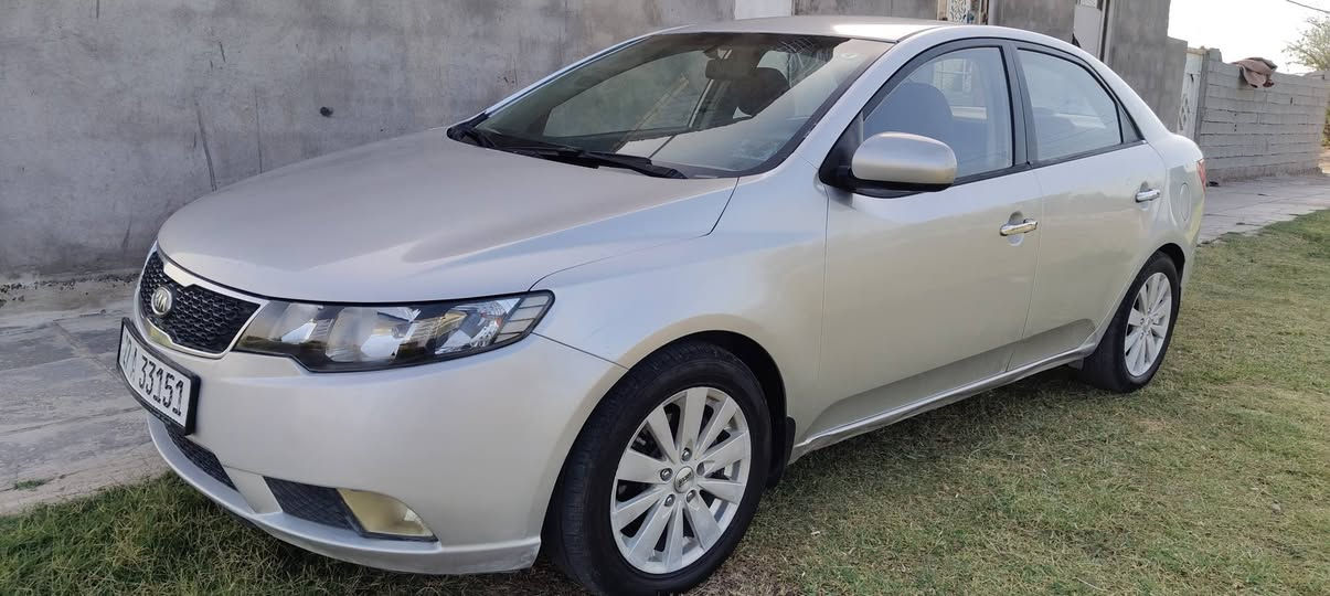السلام عليكم ورحمة الله وبركاته..
كيا سيراتو موديل 2013 خليجي محرك 1600دوش شرط وضع الشركه بيها رش تجميل جاملغ الخلفي فقط بدون اي ضرر داخلي او فتح والباقي كفاله ضربه وتبديل وصبغ رقم ذي قار دولي سنويه جديدة لغاية 2028 حره مشروع وطني تحويل ثاني يوم       تبريد ثلج تدفئه دواخلها كلش جديده كير ومحرك مكفولات حداديه 100% كهربائيات كلها شغاله سياره كلش جديده وجاهزة إستخدام شخصي مكان السياره ناصرية الشطره السعر 98  ***********
‏‪***********‬‏
